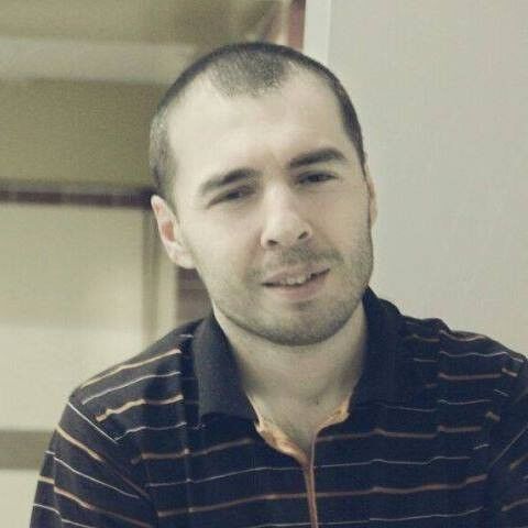  ,   Artur, 41 ,  