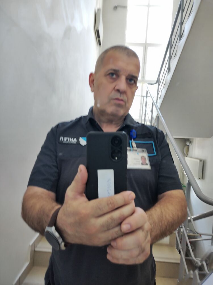  46334887  , 63 ,    