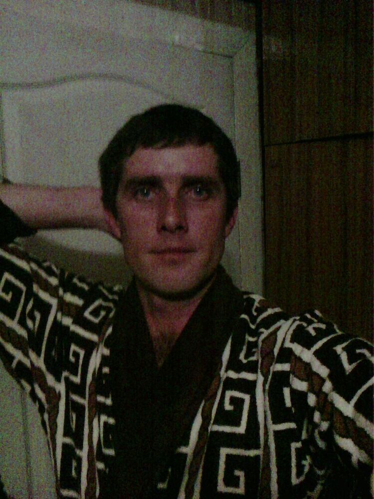  8206907  Sergey, 45 ,    