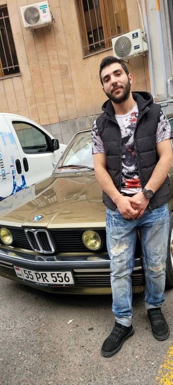  54531597  Vahe, 23 ,    