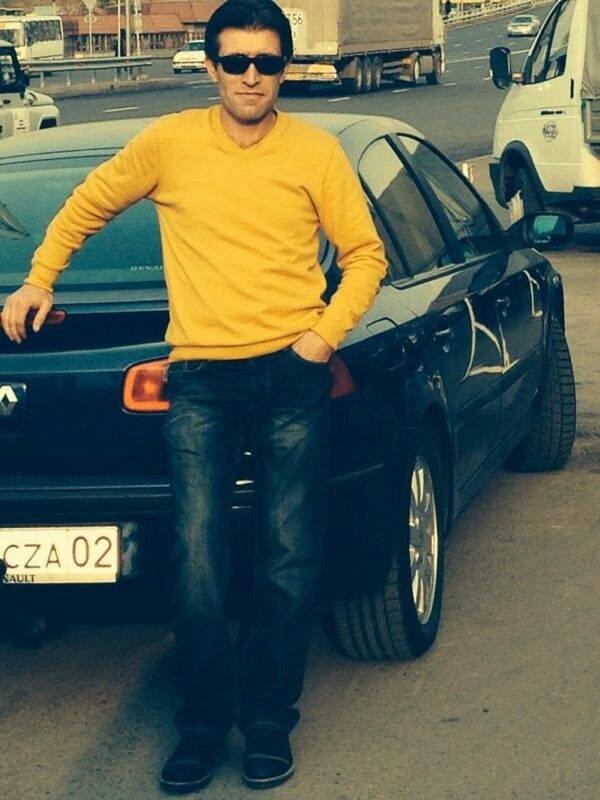 5875607  Emir, 45 ,    