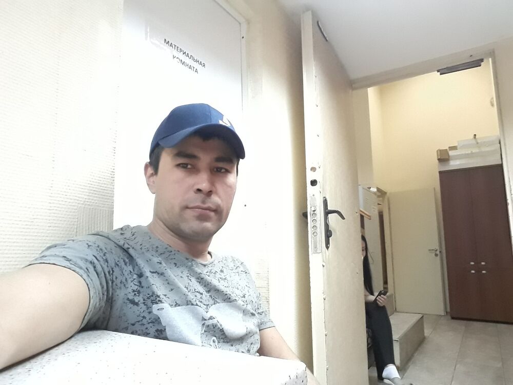  ,   Ibragim, 40 ,   ,   , c 
