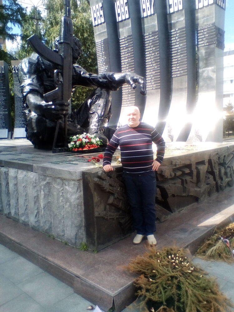  28652047  , 64 ,    