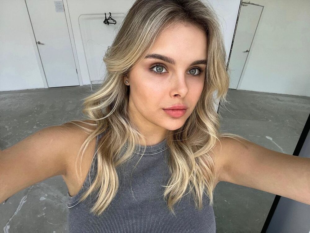  38560317  , 28 ,    --