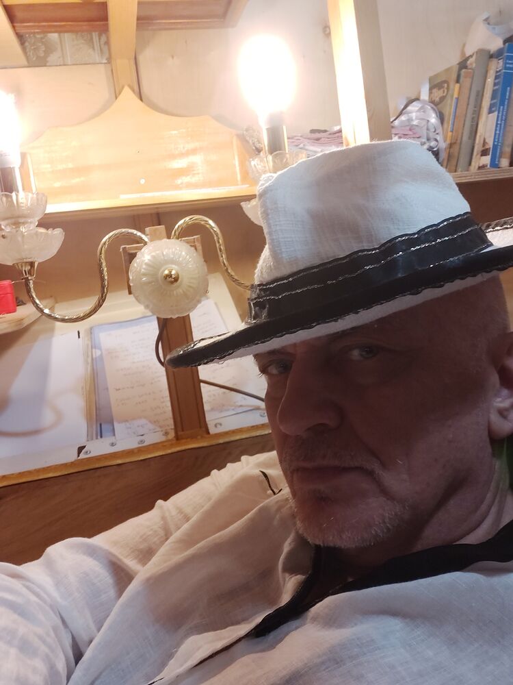  36747077  Sergey, 46 ,    