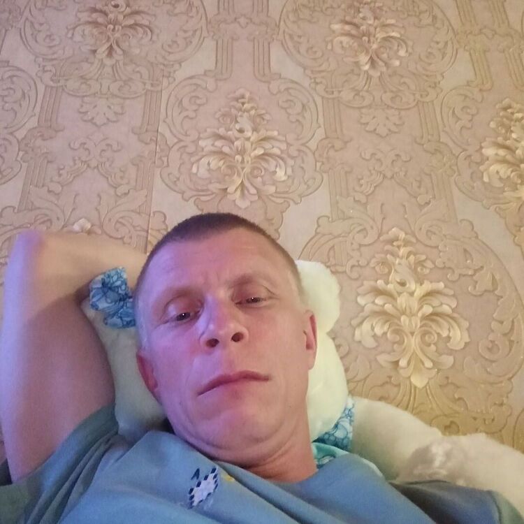  40235947  , 40 ,    