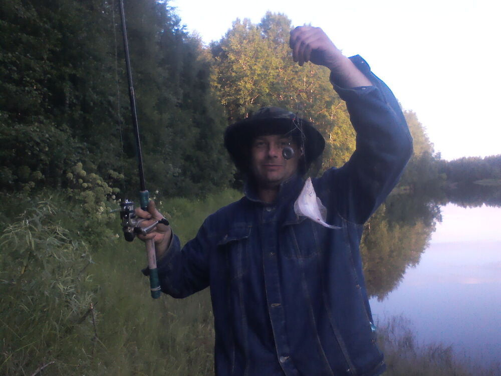  21940827  Greyleon, 45 ,    