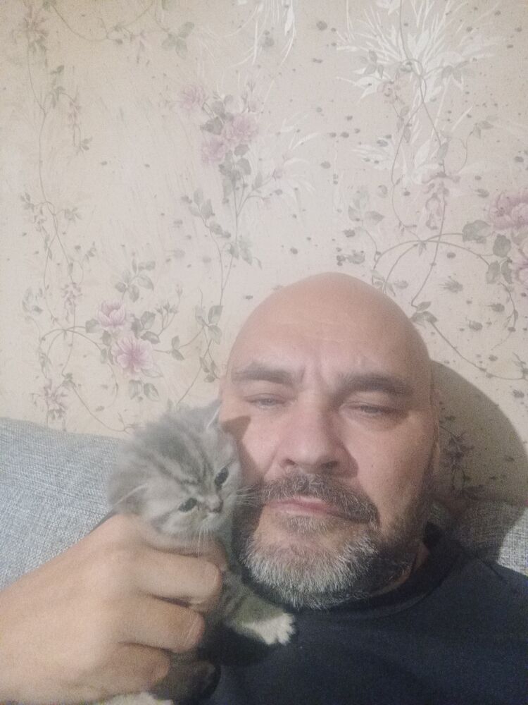  45883647  Alex, 51 ,    
