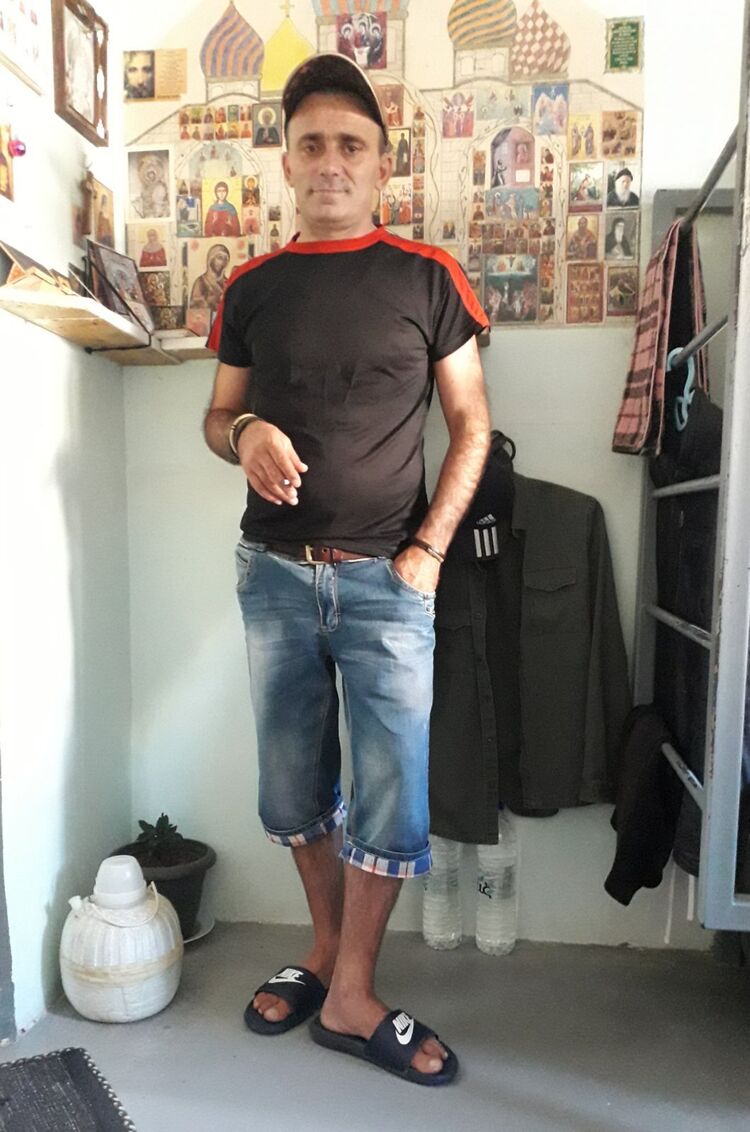  ,   Davidas, 45 ,   ,   