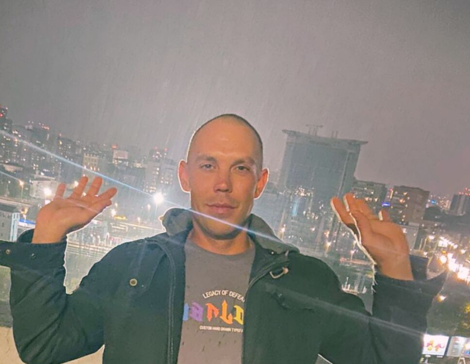  30532647  , 39 ,    --