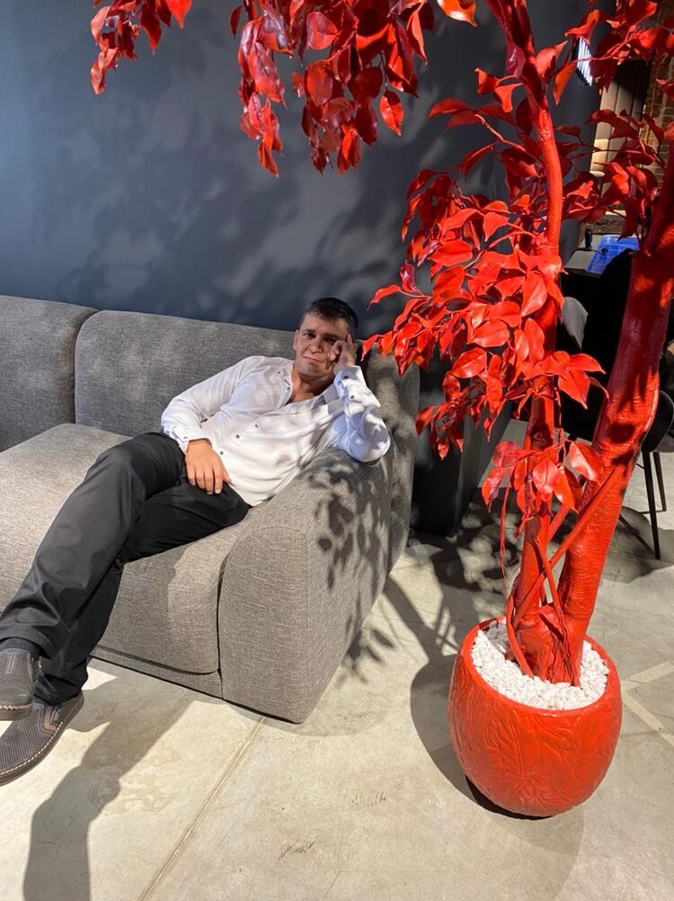 ���� 27618457 ������� Den, 47 ���, ���� ���������� � ������������