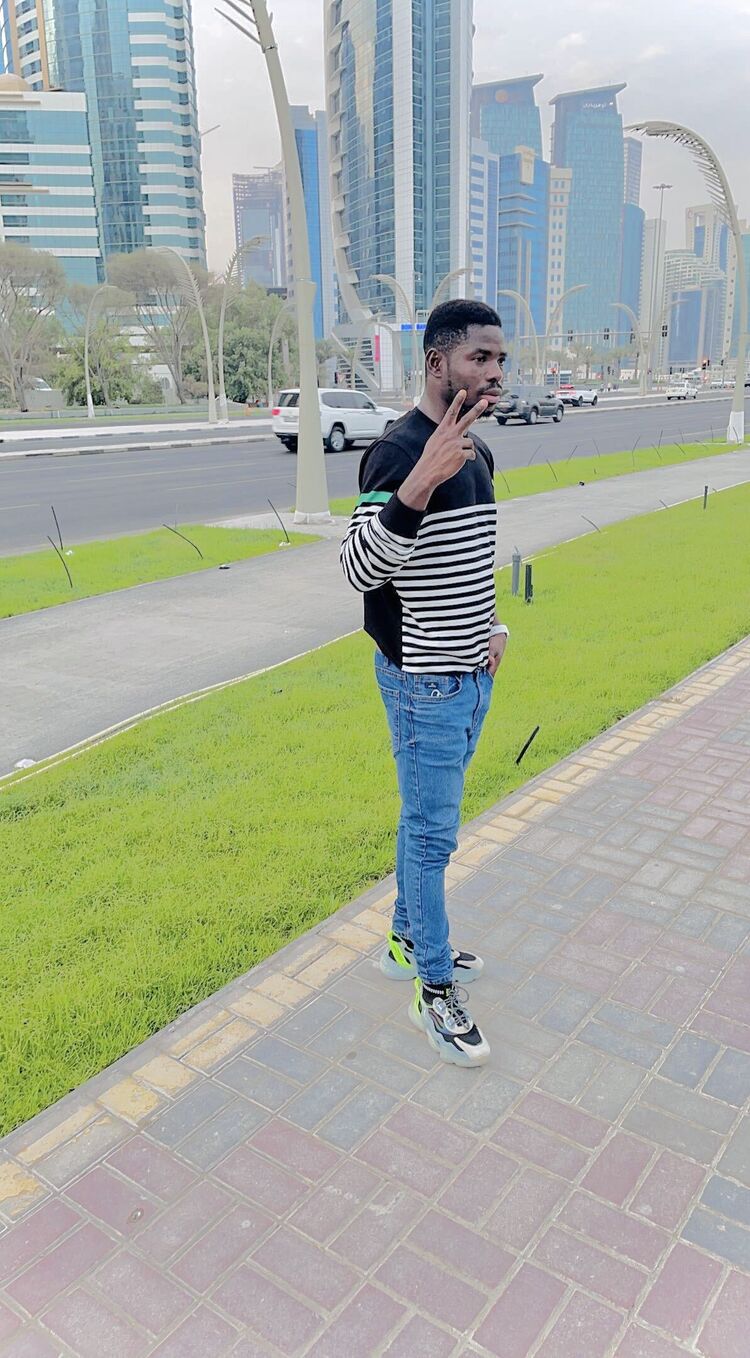  39073117  Ernest, 32 ,    