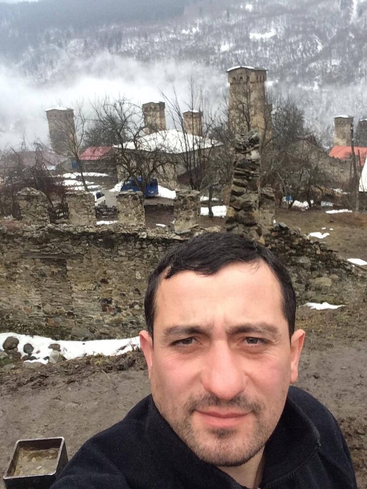  ,   Nodar, 42 ,   ,   , c 