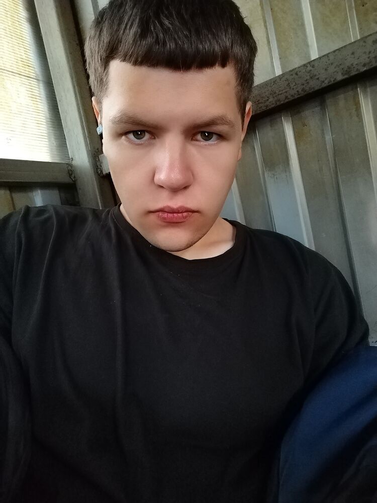  37256647  , 22 ,    