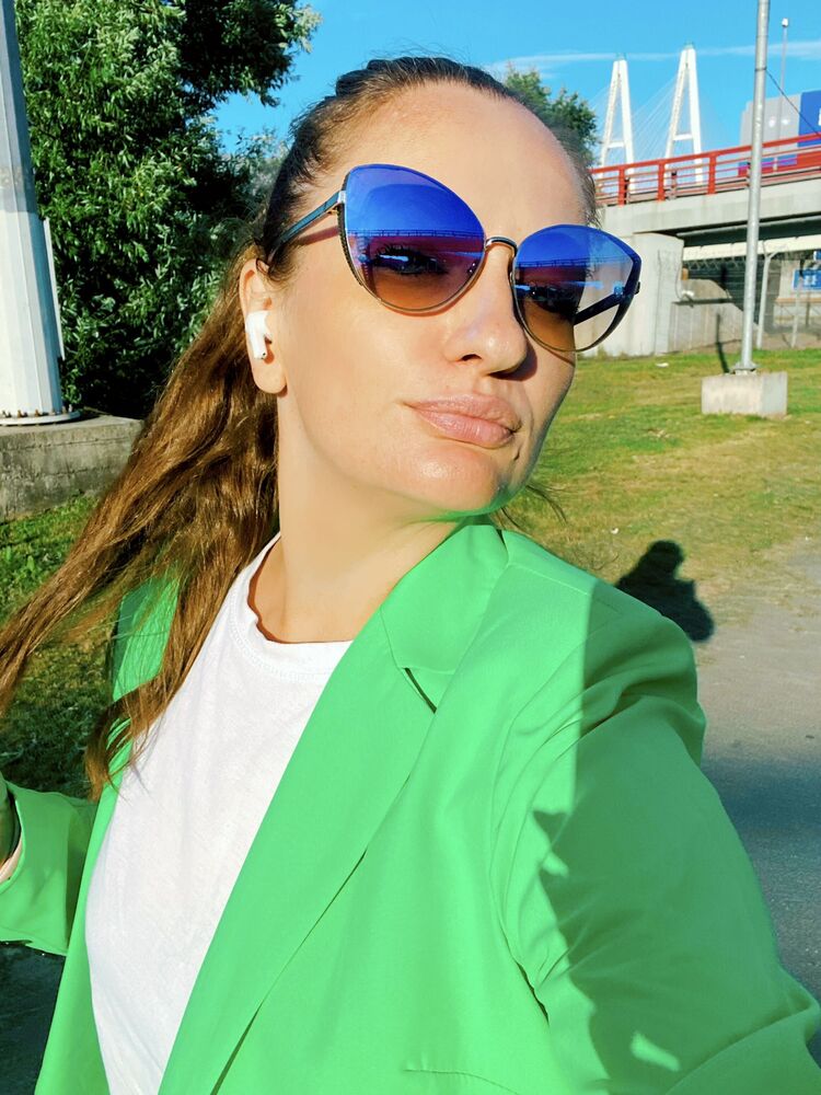 -,   InessA, 36 ,   c 