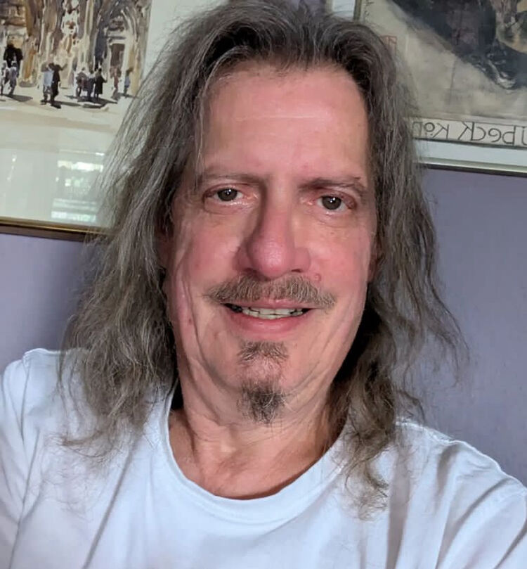  47849697  Mark, 52 ,    Frankfurt Am Main