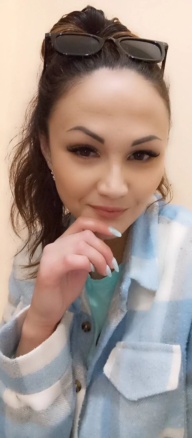  ,   Lena, 24 ,   ,   