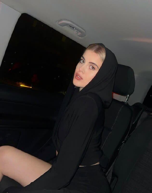  51257117  Oliver, 24 ,    