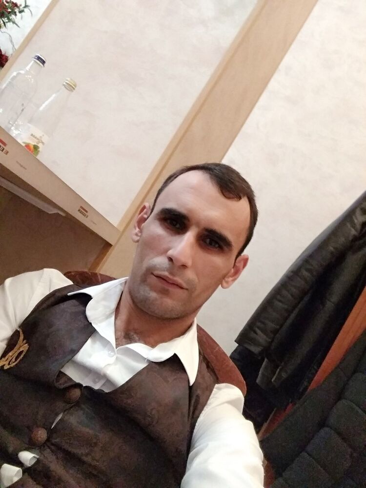  ,   Artak, 34 ,   ,   , c 