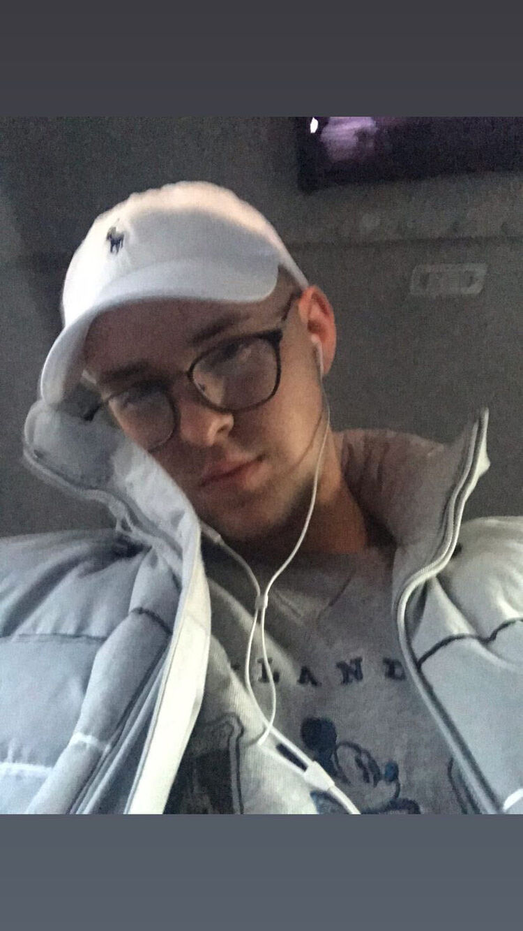  27088387  Dima, 27 ,    