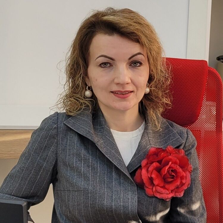  34334887  Katerina, 44 ,    