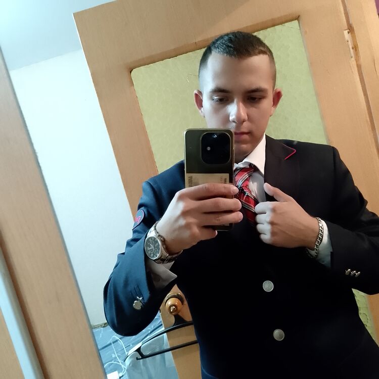  48235867  , 21 ,    