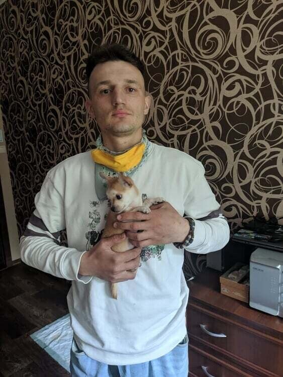  21792687  Anton, 39 ,    