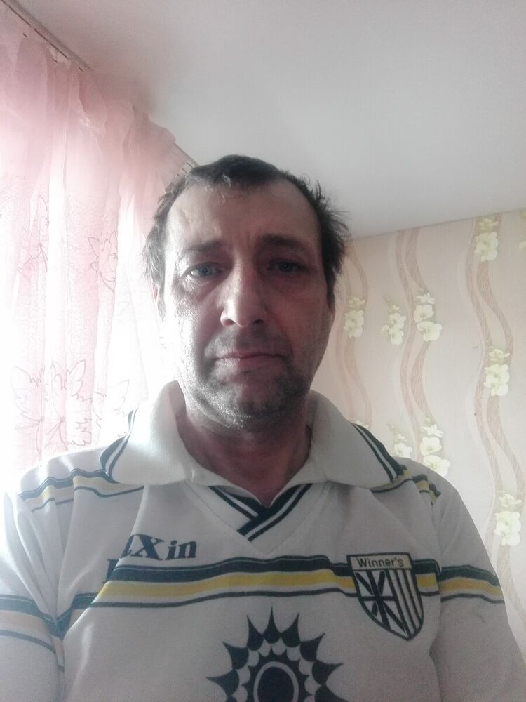  22157887  Aleksan, 56 ,    