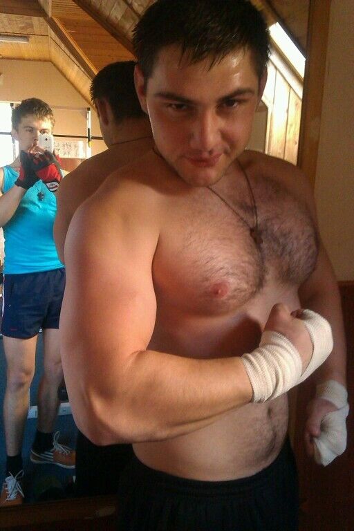  23740617  Sergiu, 35 ,    