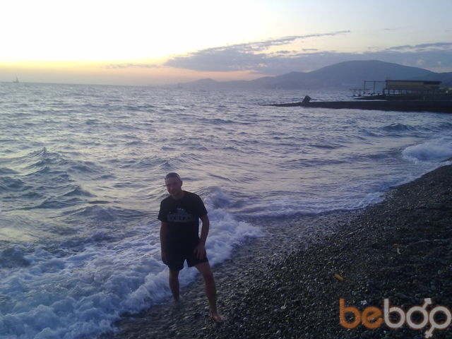  1090817  Anton, 39 ,    
