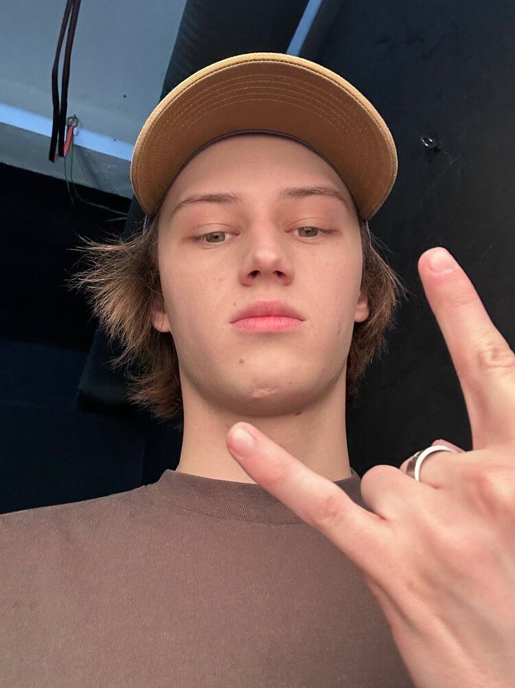 ���� 42877067 ����� �������, 23 ����, ���� ���������� � ������