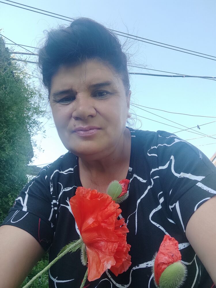  28070467  , 61 ,    