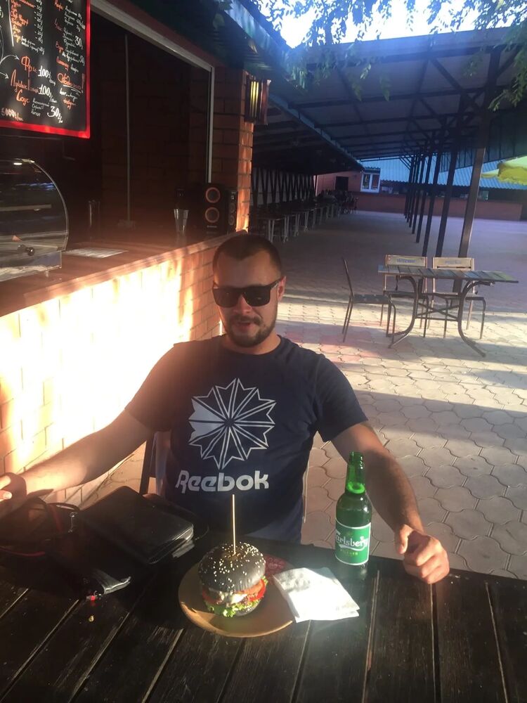  ,   Bogdan, 33 ,   ,   
