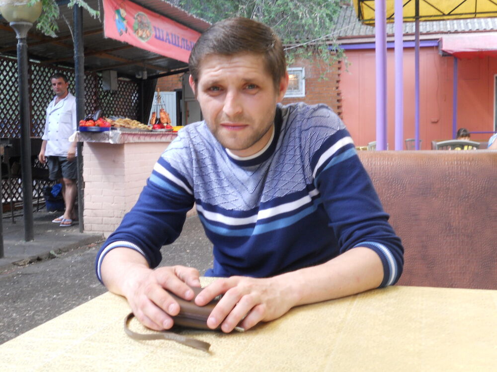  ,   Oleg, 42 ,   