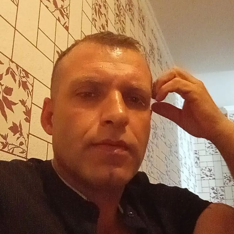  54595957  Muro, 35 ,    