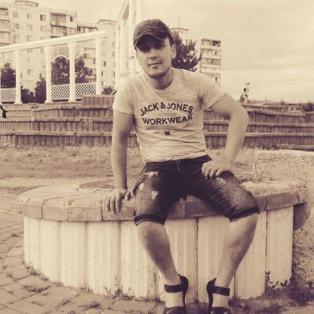  ,   Temur, 32 ,   ,   , c , 