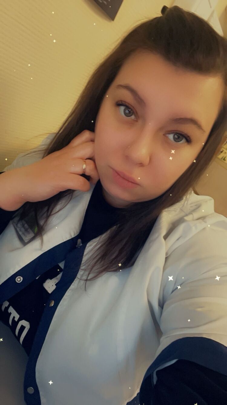  48633657  , 31 ,    