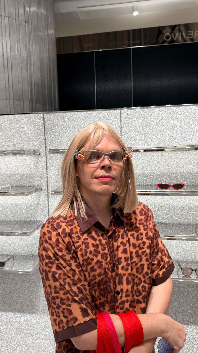 ���� 56083347 ������� ���, 24 ����, ���� ���������� � ����