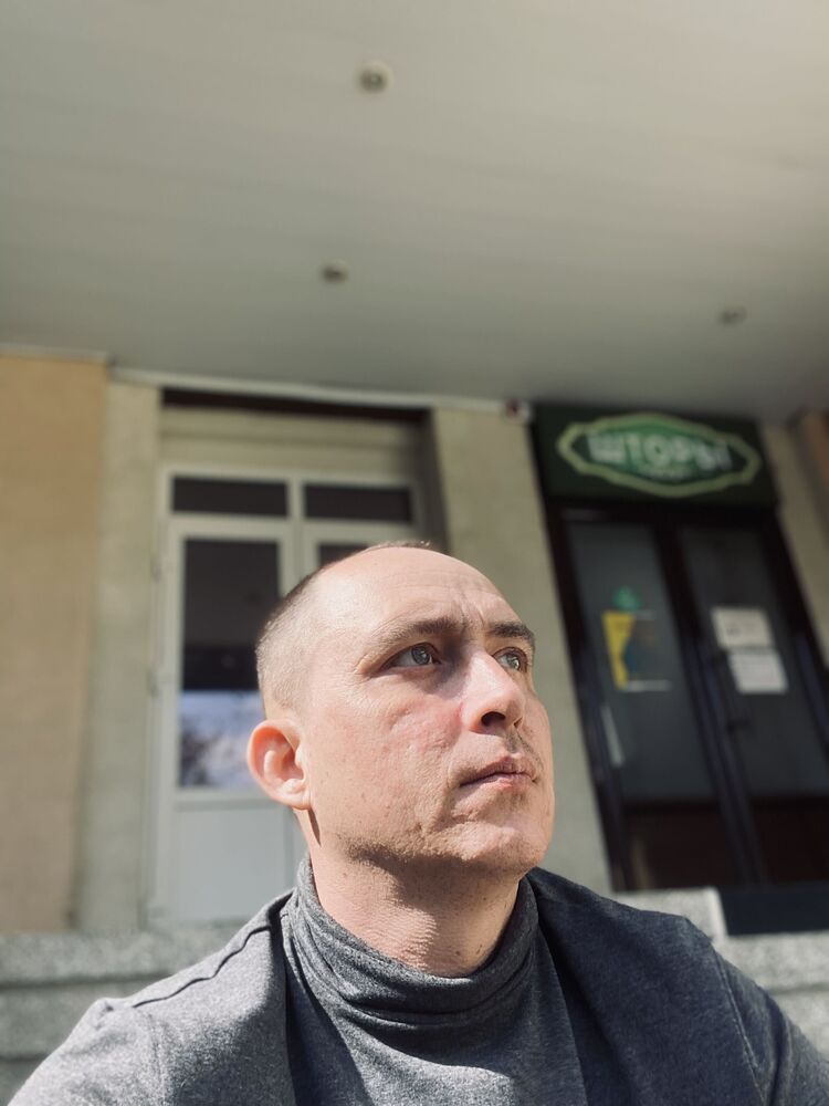  ,   Dmitry, 38 ,   c 