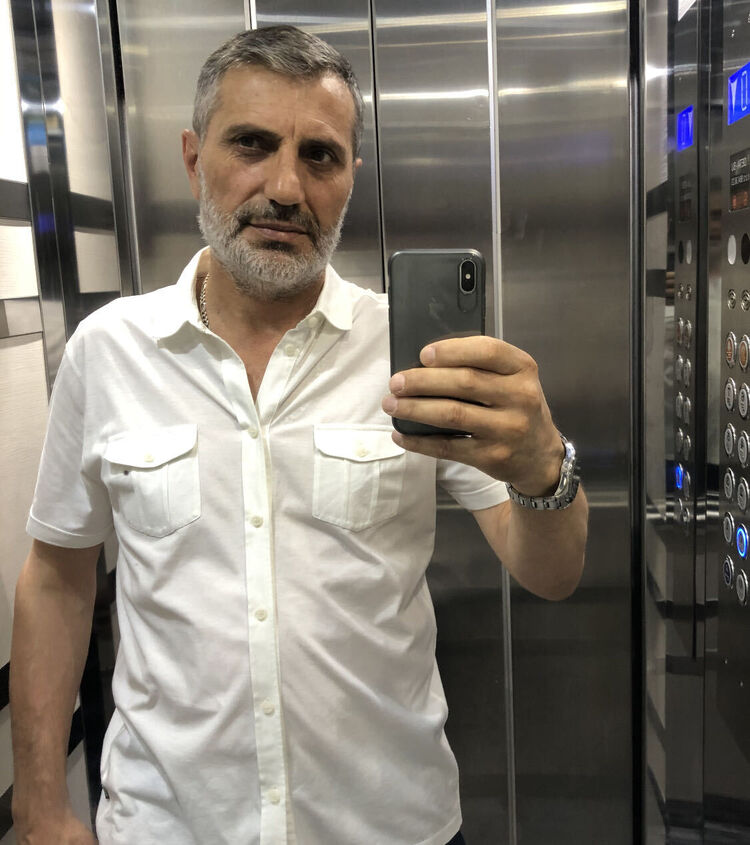  29304247  Roni, 60 ,    