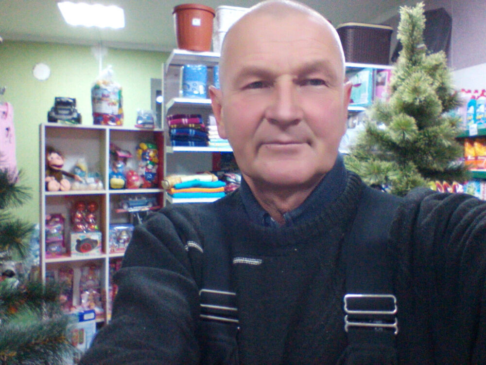  16480367  Gennady, 64 ,    