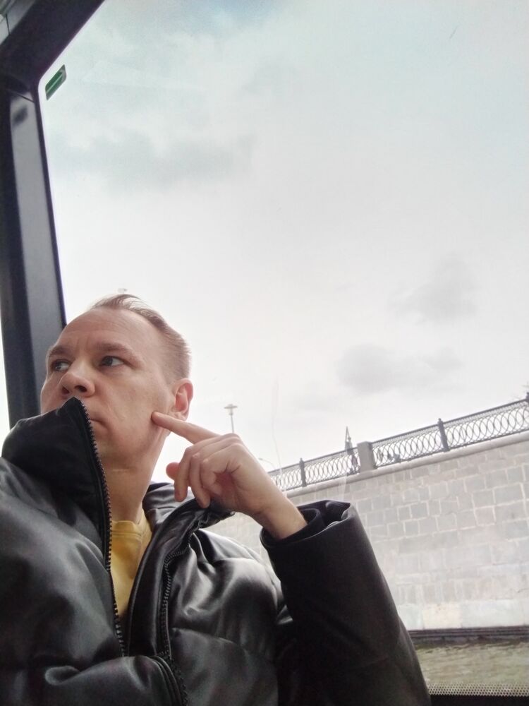  ,   Nik, 36 ,   ,   