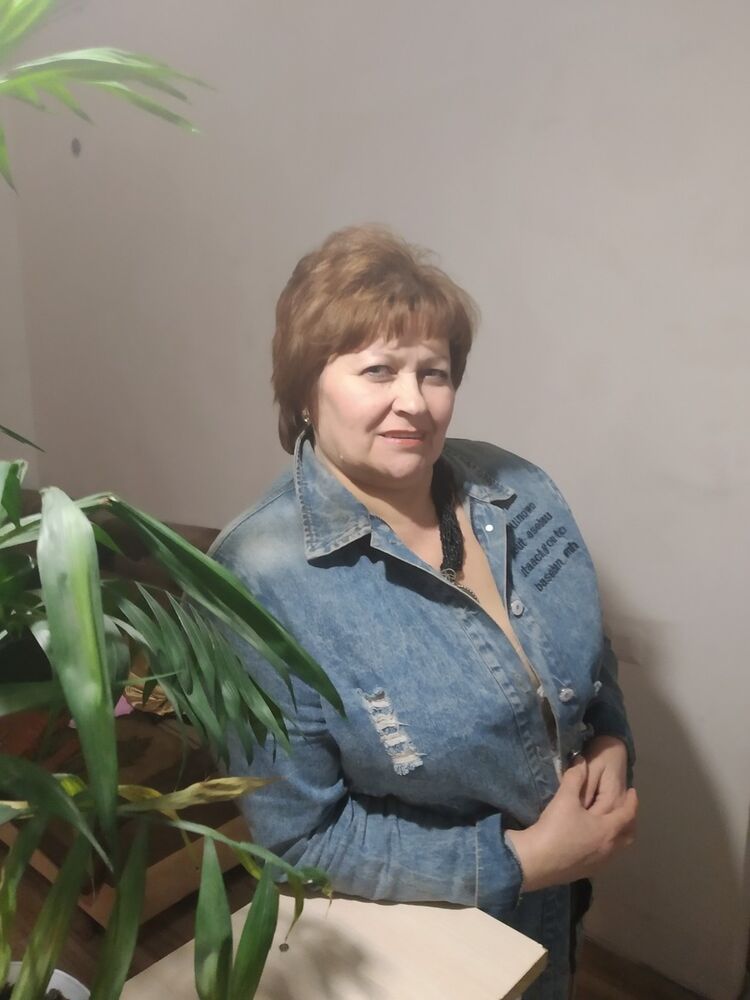  15877387  Lana, 61 ,    
