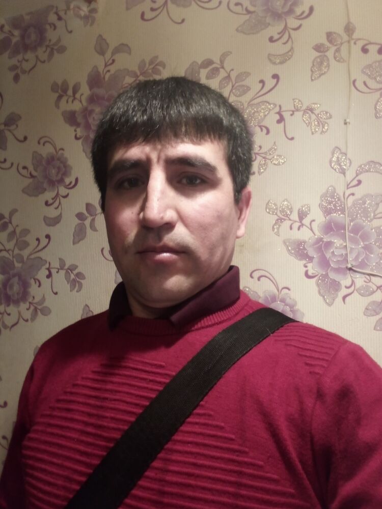  42160967  Oybek, 39 ,     
