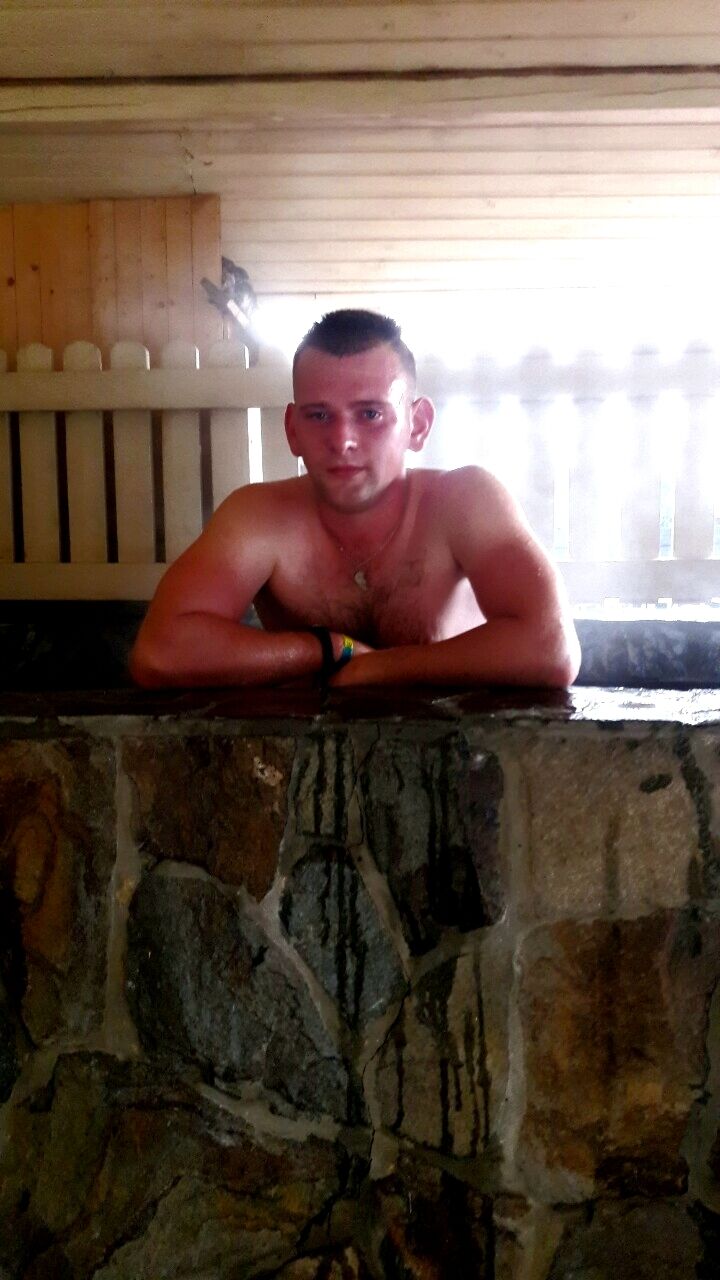  54146127  Oleksandr, 31 ,    