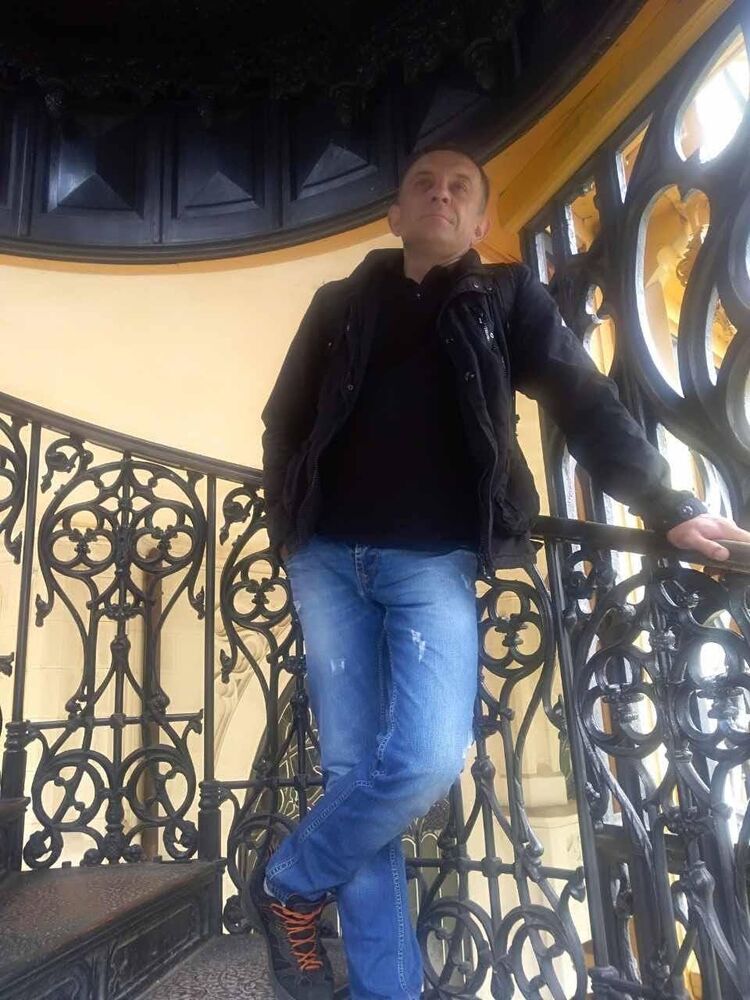  ,   Ivan, 48 ,     , c 