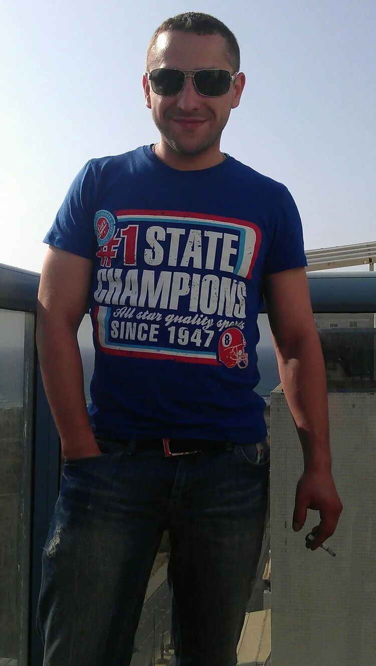 ���� 40236597 ������� Maxim, 42 ����, ���� ���������� � �����-����������