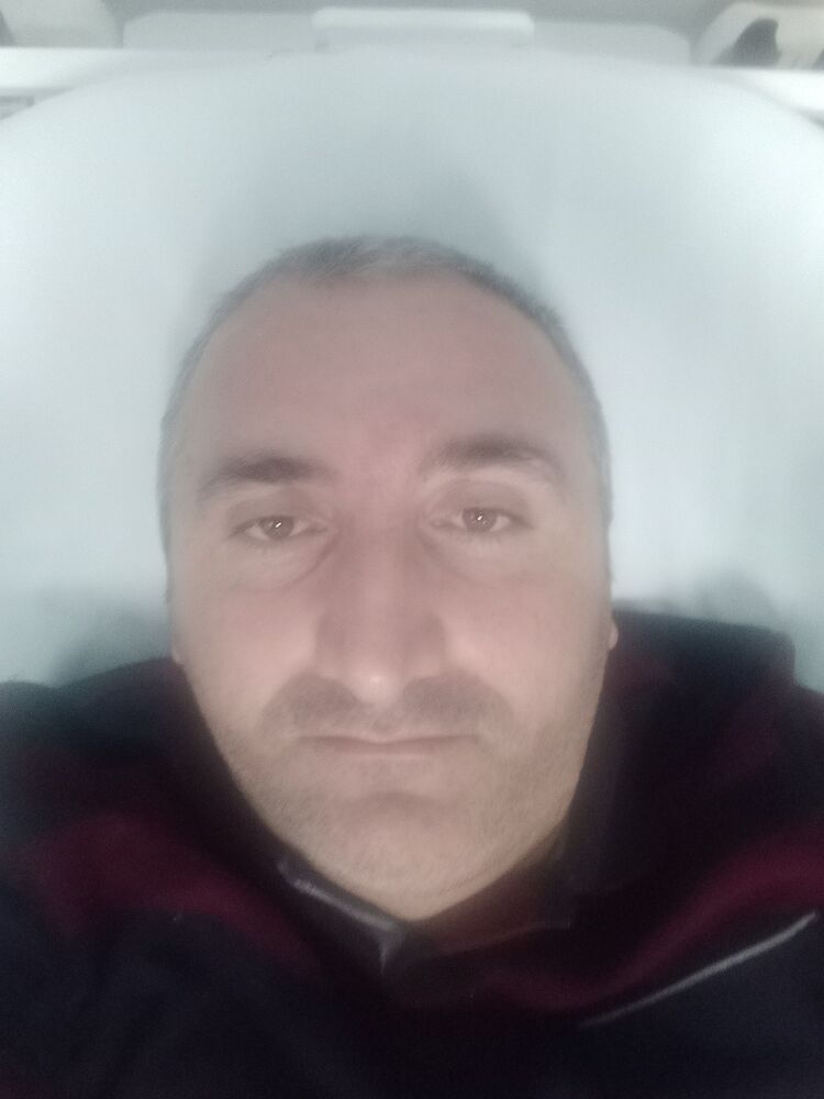  48297847  Ucha, 40 ,    