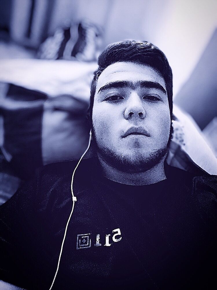  19829777  Malik, 26 ,    