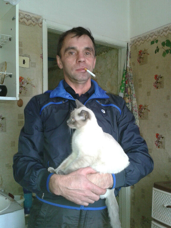  ,   Viktor, 55 ,   